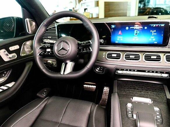 2026 Mercedes-Benz GLS 450 II (X167) Рестайлинг, чёрный, 18375000 рублей - вид 16