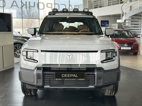 2025 Changan Deepal G318 I, серебристый, 6090000 рублей