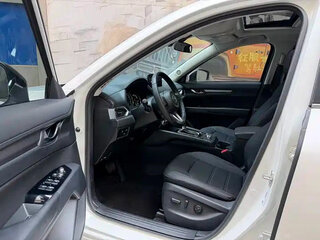 2023 Mazda CX-5 II Рестайлинг, белый, 2000000 рублей, вид 3