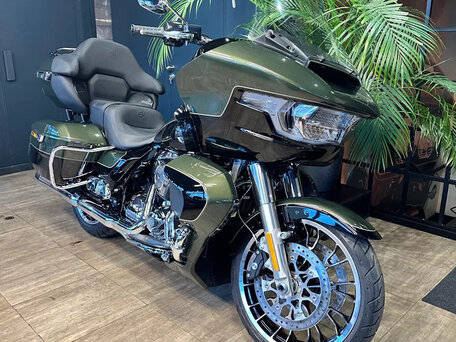 2026 Harley-Davidson Road Glide Limited, зелёный, 4950000 рублей, вид 4