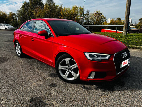 2018 Audi A3 III (8V) Рестайлинг, красный - вид 6