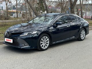 2018 Toyota Camry VII (XV50) Рестайлинг 2, синий, 2390000 рублей, вид 1