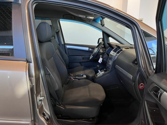 2013 Opel Zafira B Рестайлинг, бежевый, 430000 рублей - вид 27