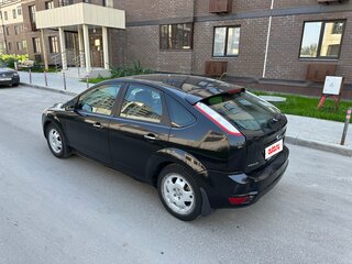 2010 Ford Focus II Рестайлинг, чёрный, 650000 рублей, вид 4