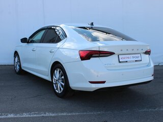 2021 Skoda Octavia IV (A8), белый, 1950000 рублей, вид 5