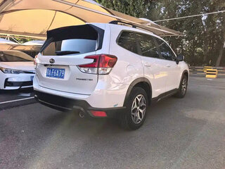 2021 Subaru Forester MHEV V, белый, 2500007 рублей, вид 4