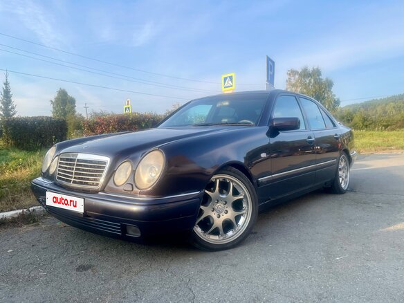 1998 Mercedes-Benz E-Класс 240 II (W210, S210), фиолетовый, 699000 рублей