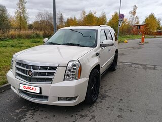 2011 Cadillac Escalade III, белый, 1790000 рублей, вид 3
