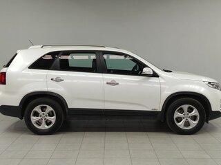 2014 Kia Sorento II Рестайлинг, белый, 1790000 рублей, вид 4