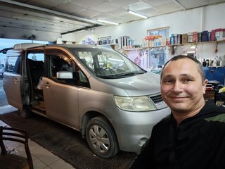 2005 Nissan Serena III (C25), серебристый, 1000000 рублей, вид 2