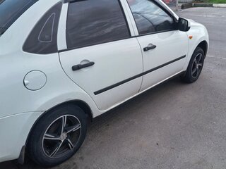 2013 Lada (ВАЗ) Granta I, белый, 270000 рублей, вид 3