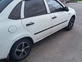 2013 Lada (ВАЗ) Granta I, белый, 270000 рублей - вид 2