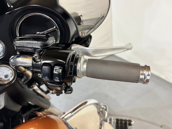 2008 Harley-Davidson Street Glide, оранжевый, 560000 рублей - вид 25