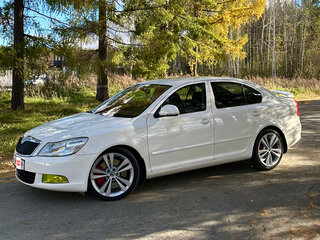 2012 Skoda Octavia II (A5) Рестайлинг, белый, 1299000 рублей, вид 2