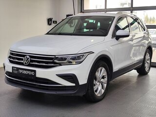 2021 Volkswagen Tiguan II Рестайлинг, белый, 3885000 рублей, вид 1