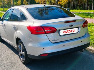 2015 Ford Focus III Рестайлинг, серебристый, 1300000 рублей, вид 4