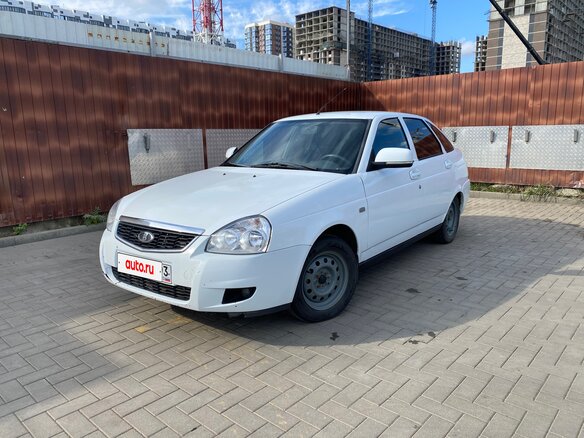 2011 Lada (ВАЗ) Priora I, белый, 369000 рублей