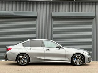2024 BMW 3 серии 320d VII (G2x) Рестайлинг, серый, 6100000 рублей, вид 4