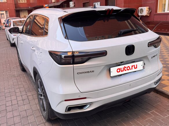 2024 Changan UNI-S I, белый, 2100000 рублей - вид 3