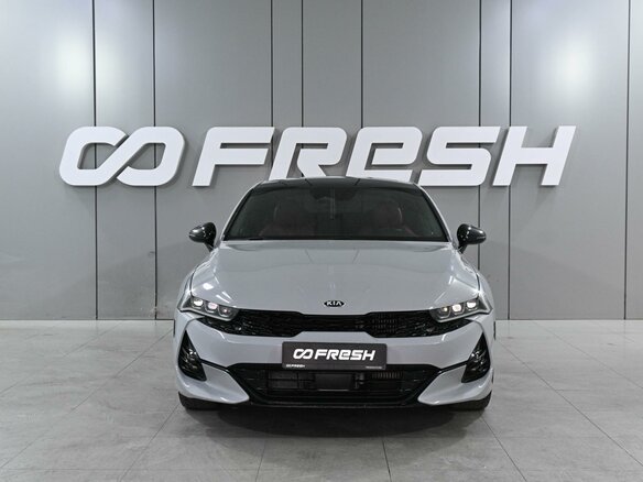 2020 Kia K5 III, серый - вид 2