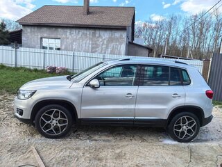 2012 Volkswagen Tiguan I Рестайлинг, серебристый, 950000 рублей, вид 2