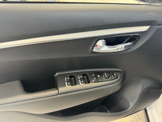 2025 Solaris KRX, белый, 3010000 рублей, вид 4