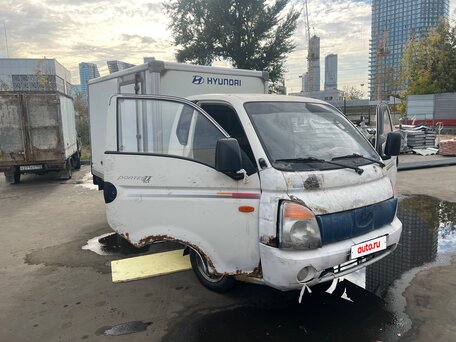 2010 Hyundai Porter II, белый, 200000 рублей, вид 3