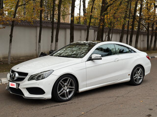 2015 Mercedes-Benz E-Класс 250 IV (W212, S212, C207) Рестайлинг, белый, 1690000 рублей, вид 2