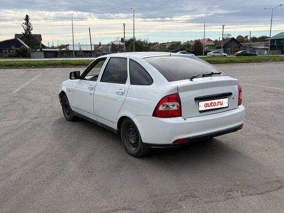 2012 Lada (ВАЗ) Priora I, белый, 260000 рублей - вид 4