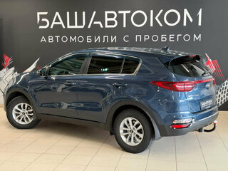 2018 Kia Sportage IV Рестайлинг, серый, 1810000 рублей, вид 5