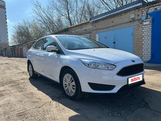 2017 Ford Focus III Рестайлинг, белый, 1550000 рублей, вид 3