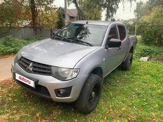 2012 Mitsubishi L200 IV, серебристый, 790000 рублей, вид 1