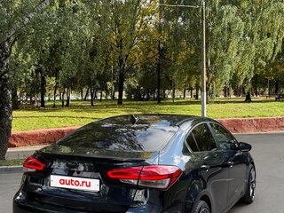 2017 Kia Cerato III Рестайлинг (Classic), синий, 1450000 рублей, вид 5