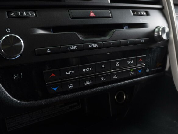 2016 Lexus RX 200t IV, чёрный, 3090000 рублей - вид 20