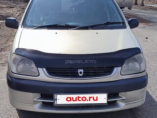 2000 Toyota Raum I, серый, 400000 рублей, вид 1