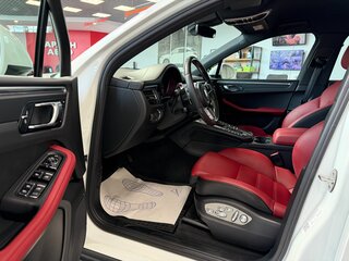 2019 Porsche Macan I Рестайлинг, белый, 4490000 рублей, вид 5