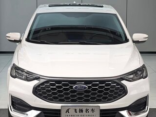 2022 Ford Escort VI Рестайлинг 2, белый, 880000 рублей, вид 2
