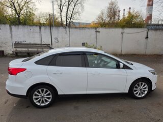 2018 Ford Focus III Рестайлинг, белый, 990000 рублей, вид 5
