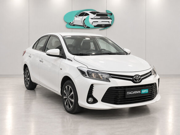 2022 Toyota Vios III Рестайлинг, белый - вид 4