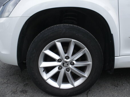 2016 Skoda Yeti I Рестайлинг, белый, 1050000 рублей, вид 5