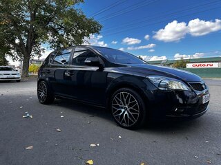 2010 Kia Ceed I Рестайлинг, чёрный, 750000 рублей, вид 3