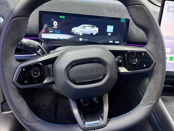 2026 Lynk & Co 07 GT I Рестайлинг, серый, 5400000 рублей - вид 7