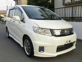 2016 Honda Freed Spike I Рестайлинг 2, белый, 834000 рублей, вид 1