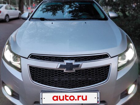 2010 Chevrolet Cruze I, серебристый, 680000 рублей, вид 4