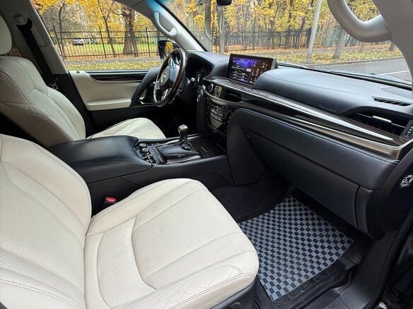 2015 Lexus LX 450d III Рестайлинг 2, чёрный, 5650000 рублей - вид 18