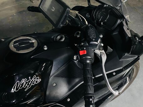 2017 Kawasaki Ninja 650, чёрный, 620000 рублей, вид 2