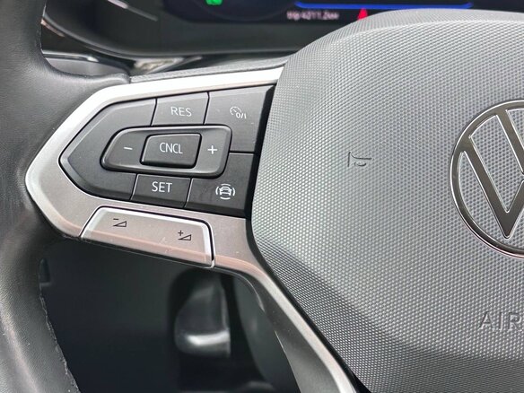 2020 Volkswagen Polo VI, чёрный - вид 20