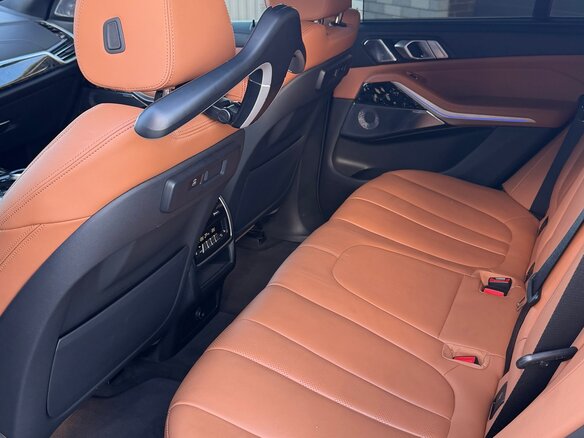 2021 BMW X5 40i IV (G05/G18), серый, 6500000 рублей - вид 18