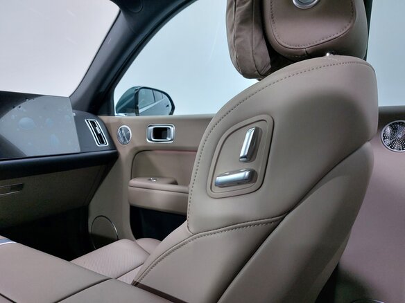2026 Li Auto (Lixiang) L7 52.3 kWh I Рестайлинг, белый, 10690000 рублей - вид 17