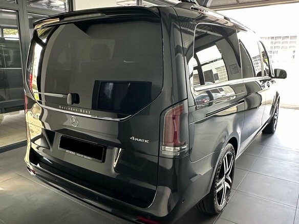 2026 Mercedes-Benz V-Класс Extra Long 300 d экстра длинный III (W447) Рестайлинг 2, чёрный, 15990000 рублей - вид 2